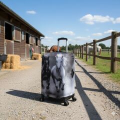 (My#132 Atlar) VALİZ İÇİN KILIF